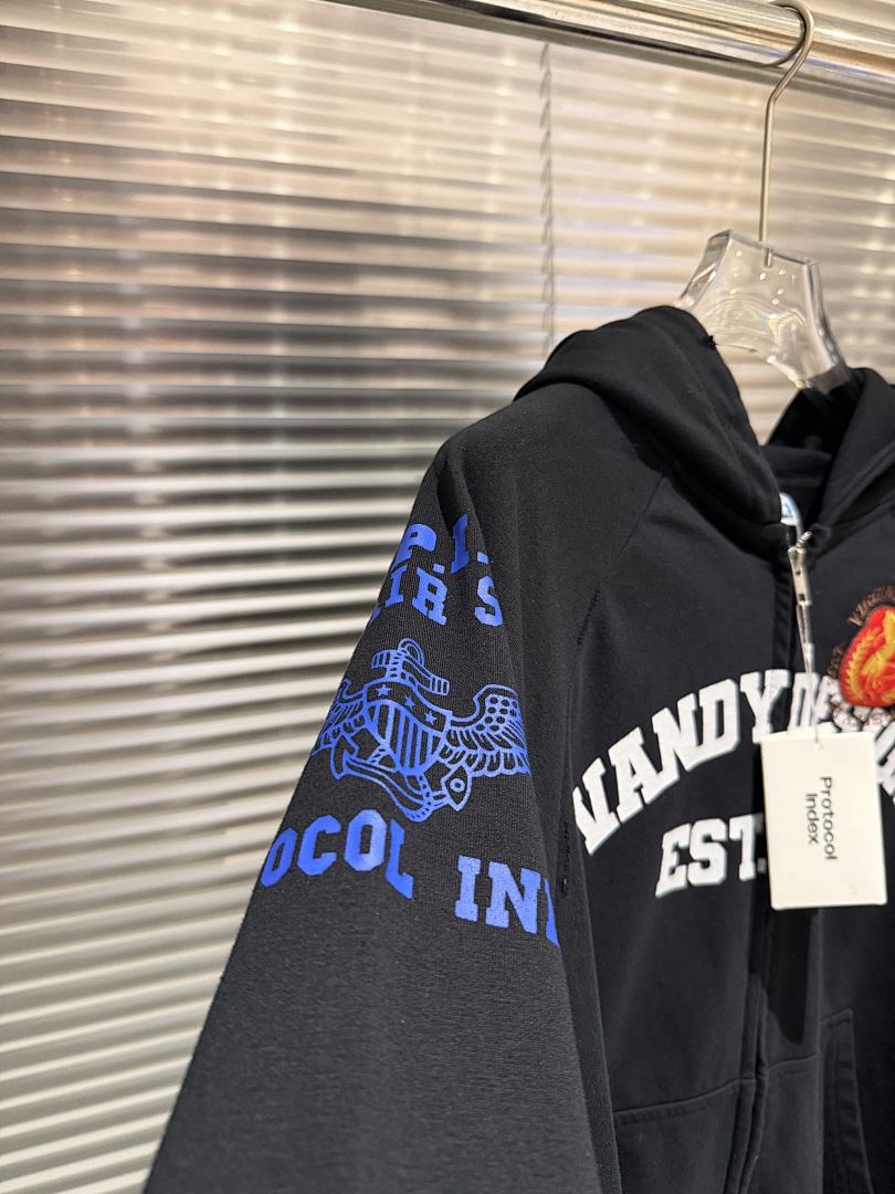 패션 브랜드 25FW 공동 브랜드 지퍼업 후디 말 배지 - Streetwear Brand Slogans 리뷰 및 가격